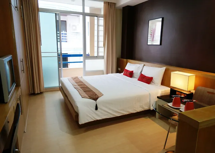 Silom Convent Garden 3*