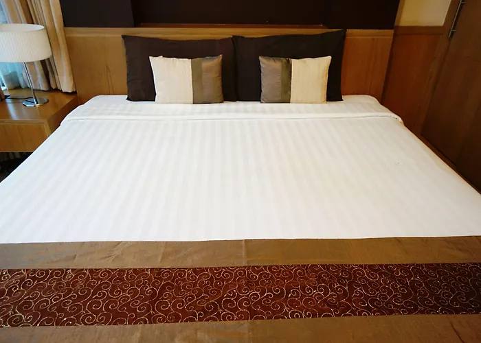 Silom Convent Garden 3* Bangkok