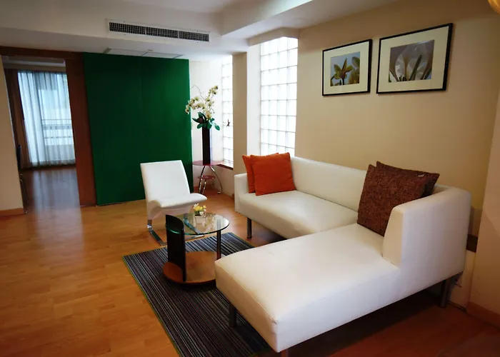 Silom Convent Garden Pensión 3*