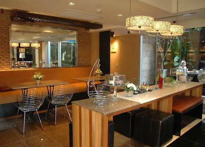 Pensión Silom Convent Garden 3*